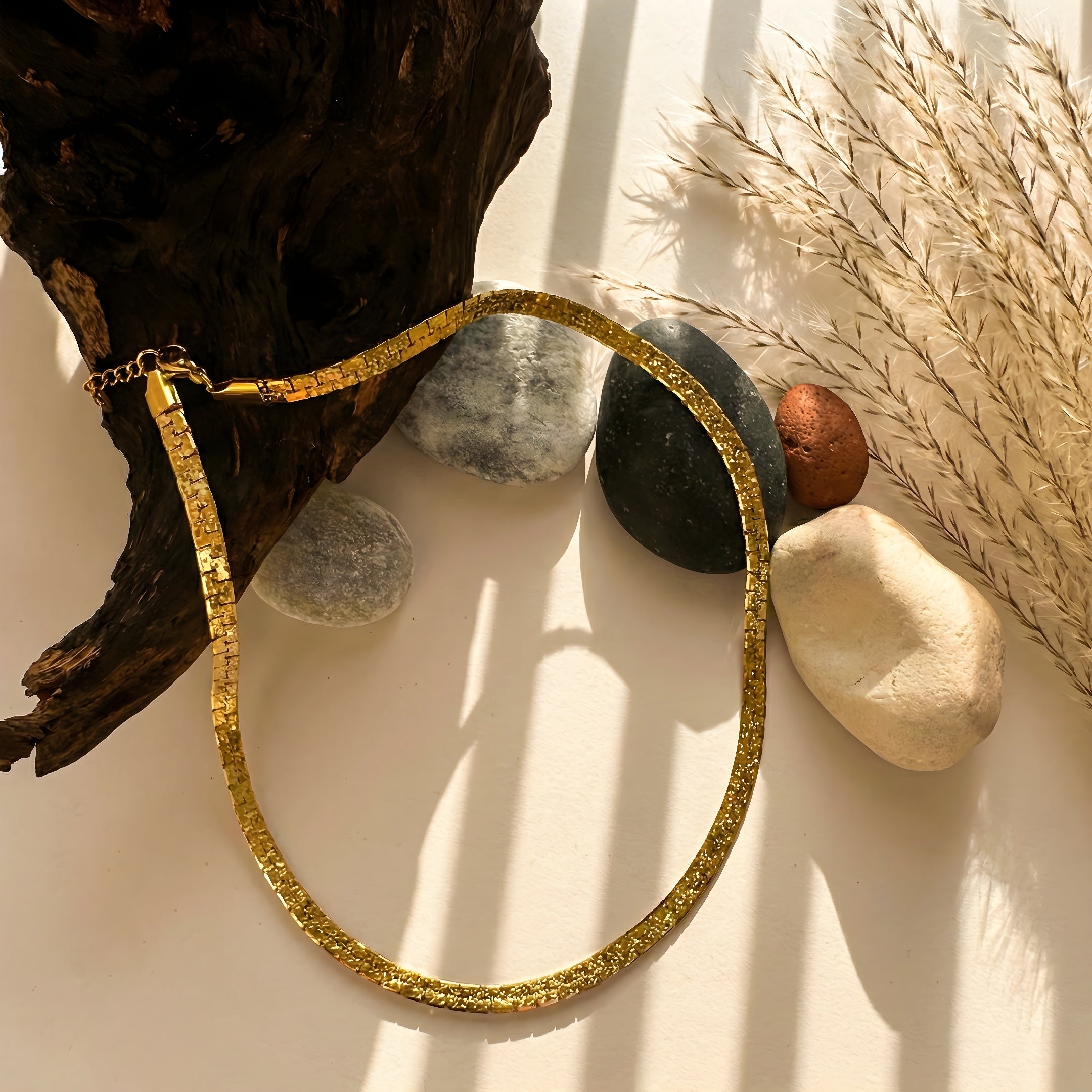 Armure Necklace